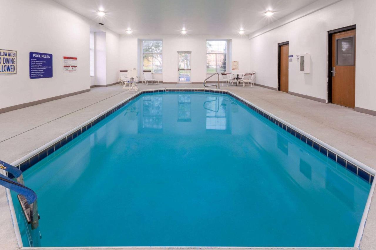 Microtel Inn & Suites By Wyndham Sunbury - Columbus North Eksteriør bilde